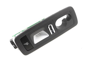 INTERIOR DOME READING LIGHT 7P5947291H