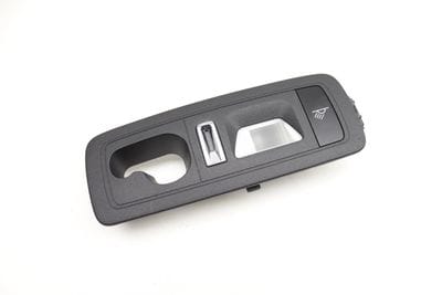 INTERIOR DOME READING LIGHT 7P5947292L