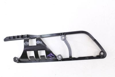 INTERIOR DOOR HANDLE MOUNT / BRACKET 5C6837197A