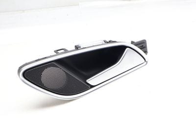 Interior Door Handle / Release 8U0839020C