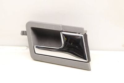 INTERIOR DOOR HANDLE / RELEASE LEVER 701837020A