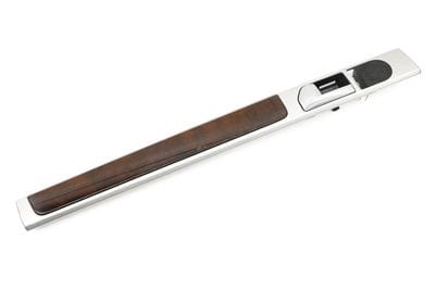 INTERIOR DOOR HANDLE WITH WOOD TRIM 7L6868085E