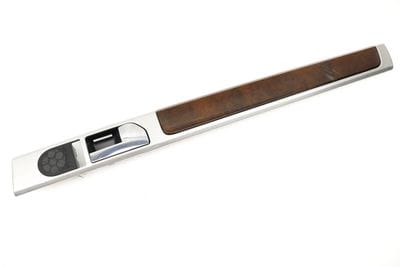 INTERIOR DOOR HANDLE WITH WOOD TRIM 7L6868086E