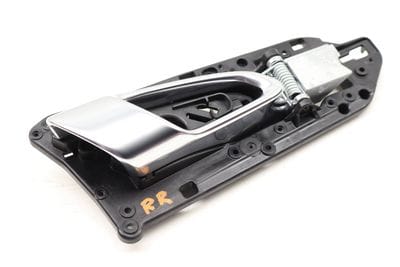 INTERIOR DOOR RELEASE HANDLE 7P5837020