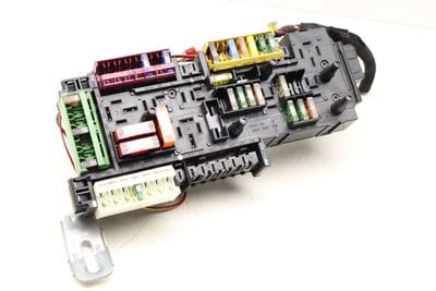 Interior Fuse / Relay Box Junction Block 2045400150