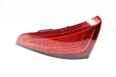 LED Tail Light / Lamp 8R0945094D