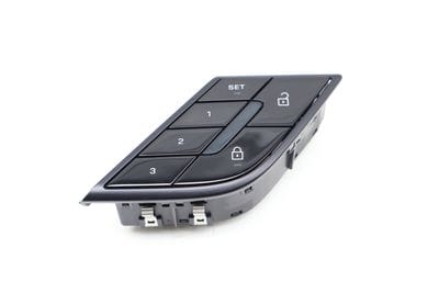 LOCK / UNLOCK / SEAT MEMORY SWITCH