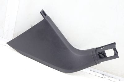 LOWER A PILLAR TRIM / KICK PANEL 17B863484