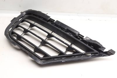 Lower Bumper Grille 7P6853666B