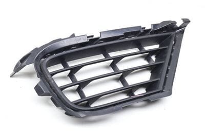 LOWER BUMPER GRILLE 7P6853666B