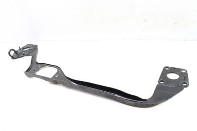LOWER CORE SUPPORT CROSS MEMBER / BRACKET 8D0805851