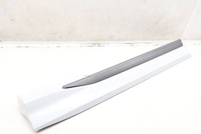 Lower Door Blade / Molding 83A853960B