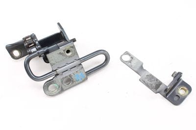 LOWER DOOR HINGE 3D4831411B