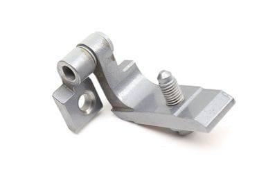 LOWER DOOR HINGE 7284543