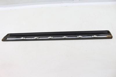 LOWER DOOR MOLDING / BLADE 4B0853970