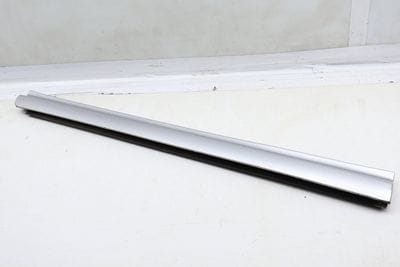LOWER DOOR MOLDING / BLADE 4E0853959A