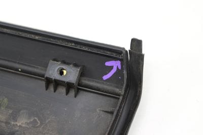 LOWER DOOR MOLDING / BLADE 7L6839787E