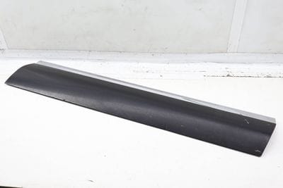 Lower Door Molding / Blade 7P6854940H