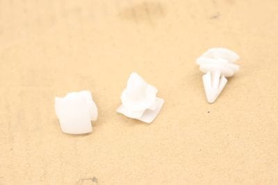 Lower Door Molding Clip Set (3) 3C0853585