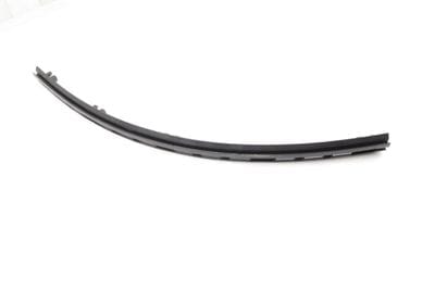 LOWER DOOR RETAINING STRIP / BRACKET (LEFT SIDE) 4F0833346C