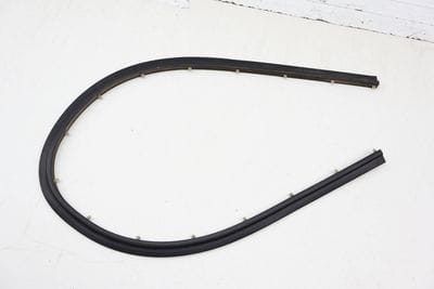 Lower Door Seal / Weather Stripping 51357182301