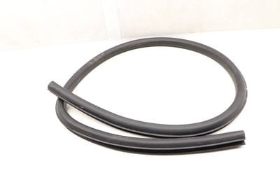 LOWER INNER DOOR SEAL / WEATHER STRIPPING 8T0831707D