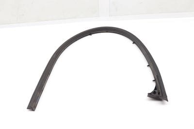 LOWER OUTER DOOR SEAL / WEATHER STRIPPING 4G0837718