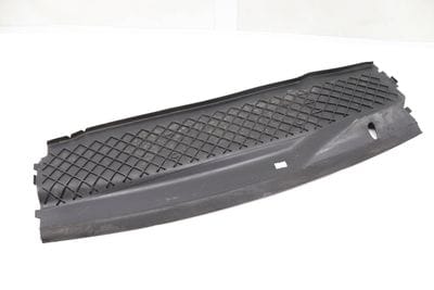 Lower Radiator Air Duct 51717011218