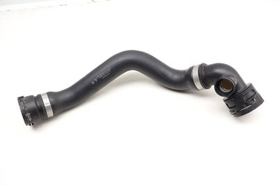 LOWER RADIATOR COOLANT HOSE / LINE 7P0122051