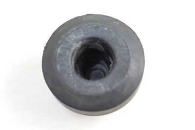 LOWER RADIATOR RUBBER MOUNT 8D0121275