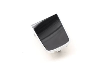 LOWER STEERING WHEEL TRIM 7P6419685