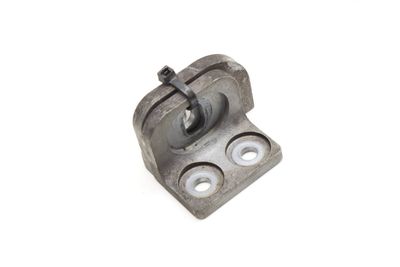 LOWER SUSPENSION CONTROL ARM MOUNT / BRACKET (FRONT) 420501430E