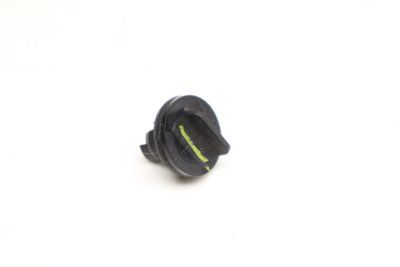 LOWER TAIL LIGHT BULB SOCKET / HOLDER 80A945221A