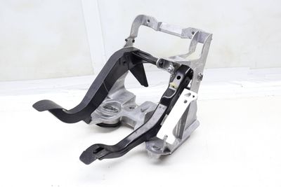 MANUAL PEDAL CLUSTER ASSEMBLY 8K1721117