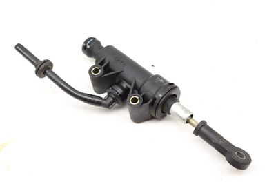 MASTER CLUTCH CYLINDER