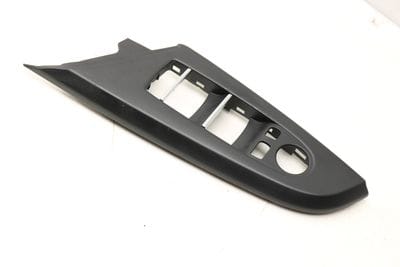 MASTER WINDOW SWITCH DOOR TRIM 7246148