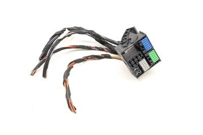 MMI / Multimedia Mib Center Control Unit Wiring Connector / Pigtail