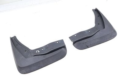 MUD FLAP SET 3CM075111