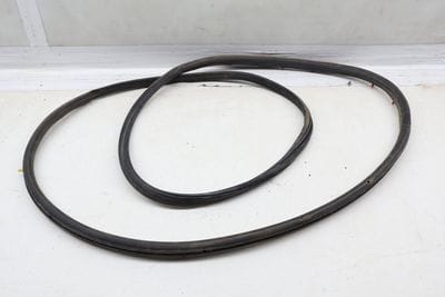 OUTER DOOR SEAL / WEATHER STRIPPING 4E4839911F