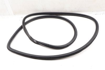 OUTER DOOR SEAL / WEATHER STRIPPING 4L0837911