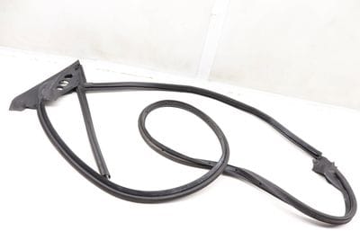 OUTER DOOR SEAL / WEATHER STRIPPING 8F0837912C
