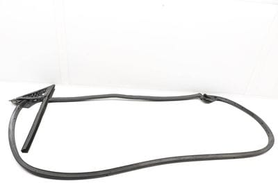 OUTER DOOR SEAL / WEATHER STRIPPING 8T0837911D