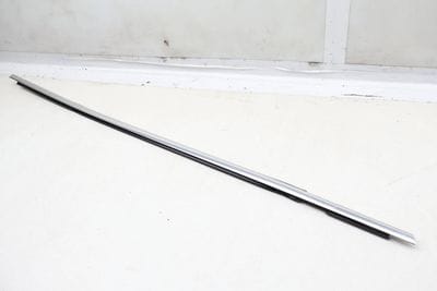 OUTER DOOR WINDOW SLOT SEAL / TRIM 561837476C