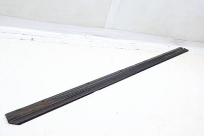 OUTER DOOR WINDOW SLOT SEAL / TRIM 8N8837478A