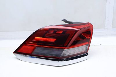 OUTER LED TAIL LIGHT / LAMP 3CM945207