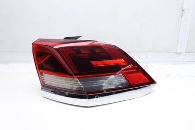 Outer LED Tail Light / Lamp 3CM945208A