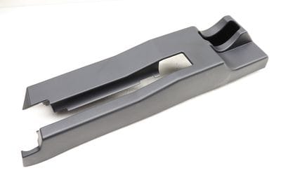 Outer Seat Trim (2ND ROW) 4M0883686