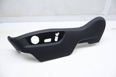 Outer Seat Trim / Panel 7P6881313C