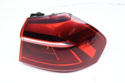 OUTER TAIL LIGHT / LAMP 561945096P