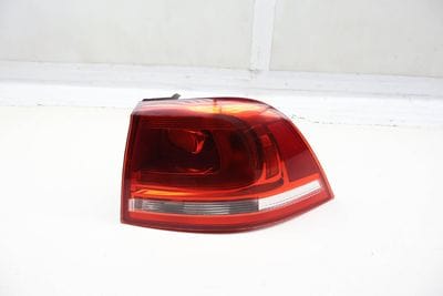 Outer Tail Light / Lamp 7P6945096E
